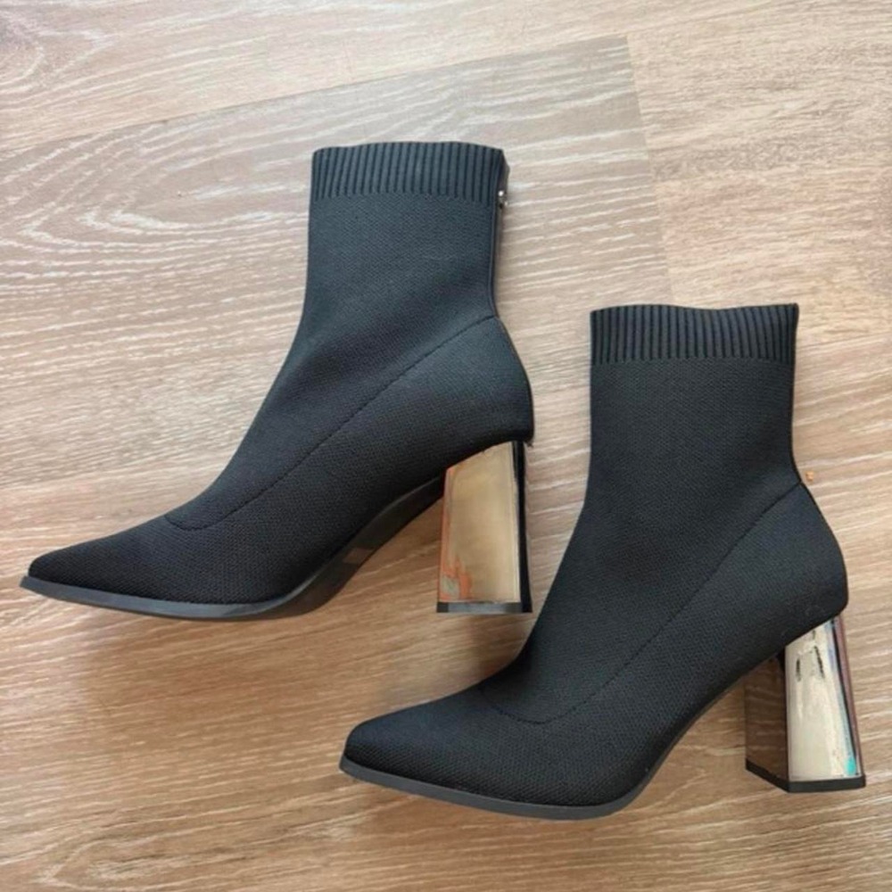 Newbella Black Knit Sock Ankle Boots Metallic Block Heel Pointed Toe Size 8